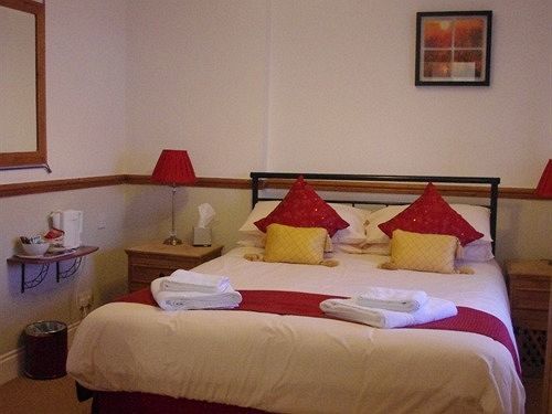 Gazelle Hotel 梅奈布里奇 外观 照片